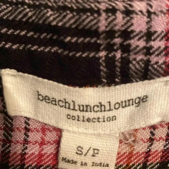 BeachLunchLounge flannel - super soft - size small - great condition - Picture 2 of 7